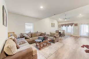 437 Ridge Palm Rd, Magnolia, TX 77354 - Photo 5