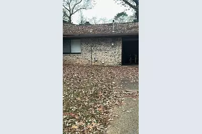 321 Olive Street, Huntsville, TX 77340 - Photo 17