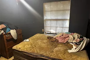 321 Olive St, Huntsville, TX 77340 - Photo 1