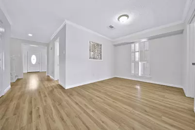 7846 Kendalia Drive, Houston, TX 77036 - Photo 9
