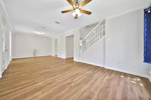 7846 Kendalia Dr, Houston, TX 77036 - Photo 3