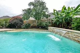 6631 Alicant Dr, Sugar Land, TX 77479 - Photo 3