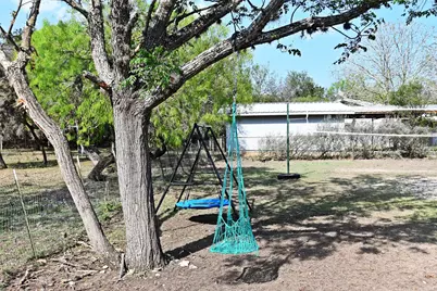 80 Pineview Road, Concan, TX 78838 - Photo 9