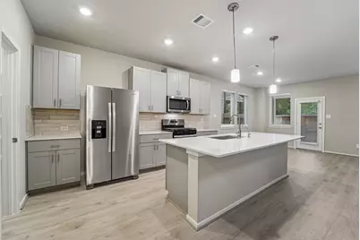2200 Boardwalk Lane, Kemah, TX 77565 - Photo 9