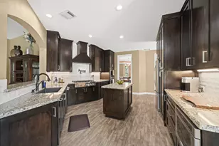 3942 Lake Star Dr, League City, TX 77573 - Photo 9