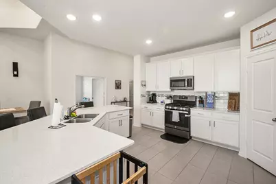 418 Wellshire Drive, West Columbia, UT 77486 - Photo 13