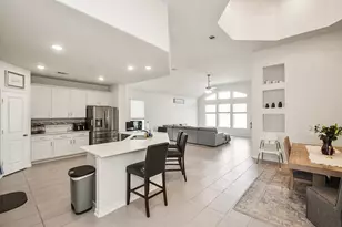 418 Wellshire Dr, West Columbia, TX 77486 - Photo 9