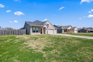 418 Wellshire Dr, West Columbia, TX 77486 - Photo 3