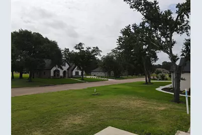 205 Hogan Lane, Hempstead, TX 77445 - Photo 5