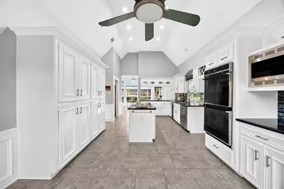 19602 Laurel Park Lane, Houston, TX 77094 - Photo 17