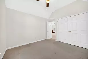 19602 Laurel Park Ln, Houston, TX 77094 - Photo 37