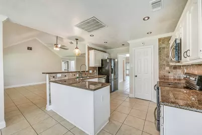 4410 Nations Drive, Pasadena, TX 77505 - Photo 9