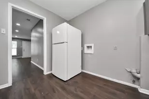1736 Crestdale Dr, Houston, TX 77080 - Photo 9