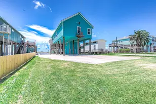 957 Private Rd 675, Sargent, TX 77414 - Photo 5