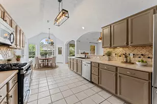 5010 Cypress Spring Dr, Missouri City, TX 77459 - Photo 11