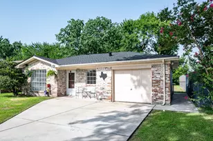 322 S Carroll, La Porte, TX 77571 - Photo 1