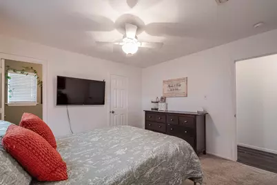 322 S Carroll, La Porte, TX 77571 - Photo 11