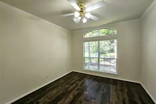 98 W Knightsbridge Dr, The Woodlands, TX 77385 - Photo 13