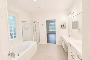 98 W Knightsbridge Dr, The Woodlands, TX 77385 - Photo 19