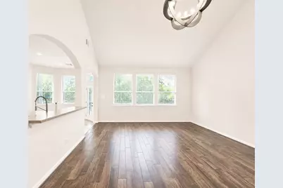 98 W Knightsbridge Drive, The Woodlands, TX 77385 - Photo 5