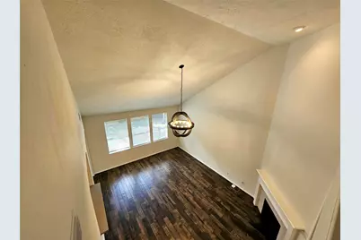 98 W Knightsbridge Drive, The Woodlands, TX 77385 - Photo 7