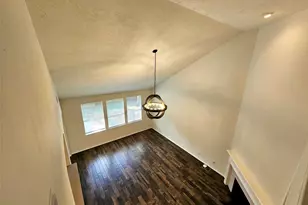 98 W Knightsbridge Dr, The Woodlands, TX 77385 - Photo 7