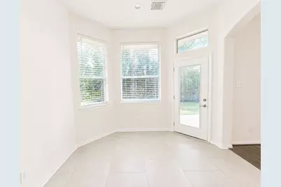 98 W Knightsbridge Drive, The Woodlands, TX 77385 - Photo 11