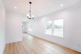 7903 Sunnyhill St, Houston, TX 77088 - Photo 11