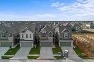 10118 Palm Spgs Pl, Iowa Colony, TX 77578 - Photo 3