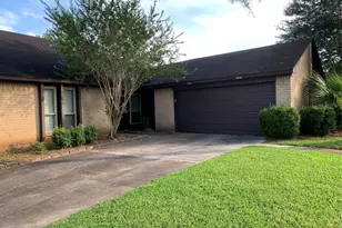 2903 S William Grant St, Sugar Land, TX 77479 - Photo 1