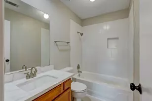 412 Meadowpoint Dr, League City, TX 77573 - Photo 21