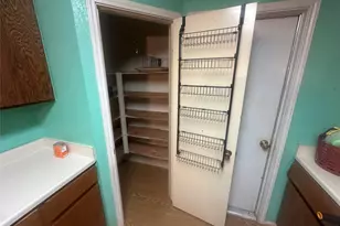 903 Greenbriar Loop, Round Rock, TX 78664 - Photo 7