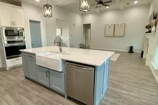 2295 Diamond D Dr, Beaumont, TX 77713 - Photo 7