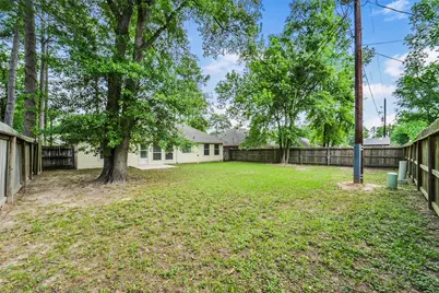 1748 Hazelwood Street, Conroe, TX 77301 - Photo 31
