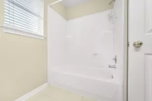 1748 Hazelwood St, Conroe, TX 77301 - Photo 27