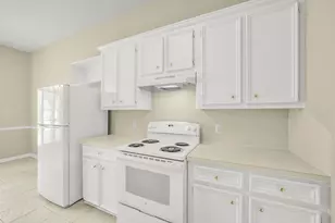 1748 Hazelwood St, Conroe, TX 77301 - Photo 11