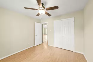 1748 Hazelwood St, Conroe, TX 77301 - Photo 25