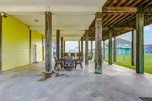 972 Hamilton Dr, Crystal Beach, TX 77650 - Photo 37