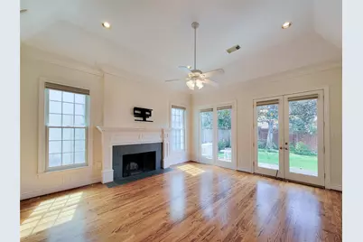 2211 Augusta Drive #19, Houston, TX 77057 - Photo 15