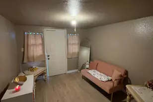 3310 A Campbell St, Houston, TX 77026 - Photo 7