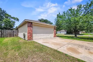 16393 Many Trees Ln, Conroe, TX 77302 - Photo 17