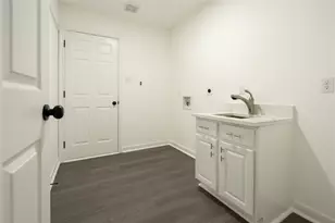 14044 Monterrey Cir, Willis, TX 77318 - Photo 29