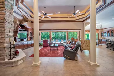 3 Quinns Cabin Court, Conroe, TX 77304 - Photo 5