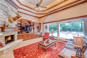 3 Quinn's Cabin Ct, Conroe, TX 77304 - Photo 13