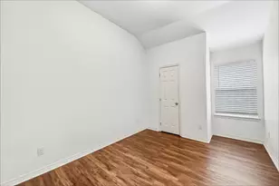 2204 Perkins Crossing Dr, Conroe, TX 77304 - Photo 11