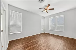 2204 Perkins Crossing Dr, Conroe, TX 77304 - Photo 7