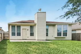 2204 Perkins Crossing Dr, Conroe, TX 77304 - Photo 15