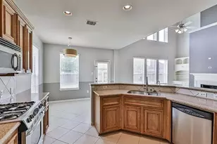 13002 Misty Bay Ln, Pearland, TX 77584 - Photo 11