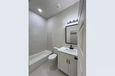 9711 Cargill Street #B, Houston, TX 77029 - Photo 7