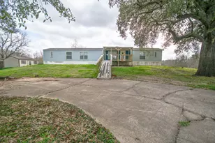 2801 County Rd 444, Angleton, TX 77515 - Photo 35